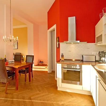 Die - 3 Apartment *